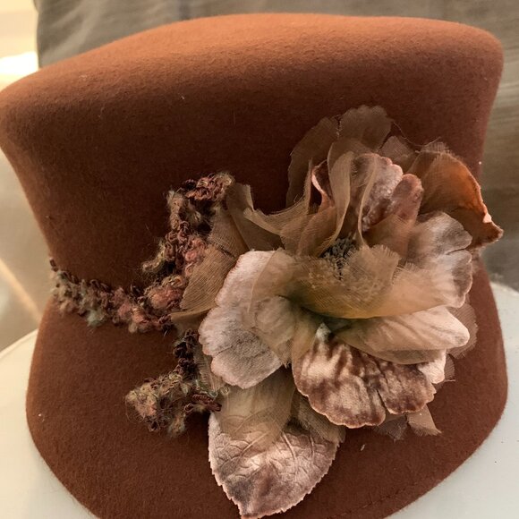 Elegant Classic Brown Hat with Flowers main image 3